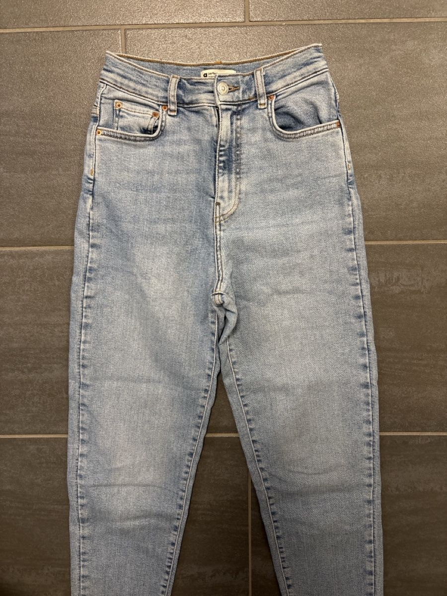 Jeans: Ginatricot Perfect Jeans 36 – Usato da Rümlang venduto da svent 2