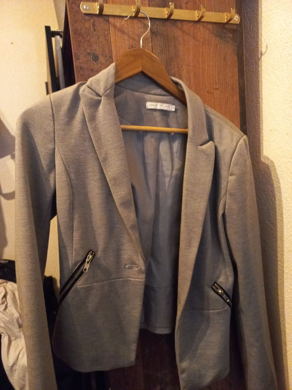 Only Jacken: 1 Blazer, Grösse 38, grau – Gebraucht aus Baden von rocket85 1