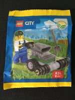 Lego City Minifigur - 952404 - Gärtner mit Rasenmäher