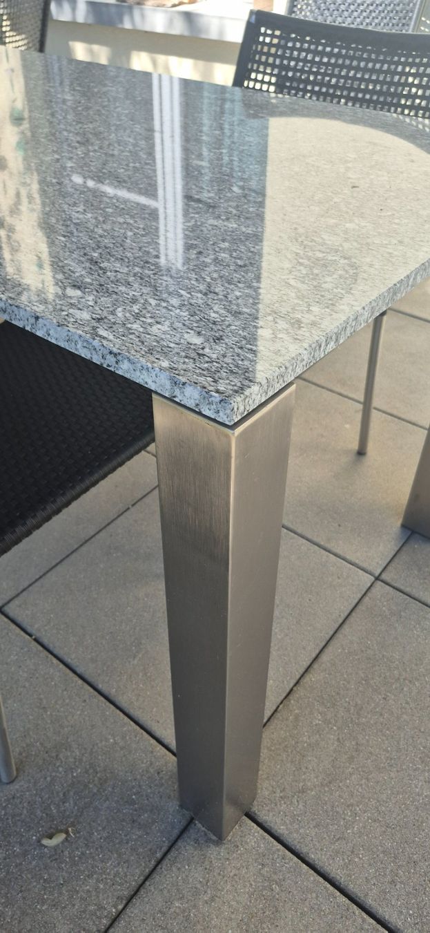 Tavoli: Granittisch mit 6 Stühlen – Usato da Schafisheim venduto da Sternguck67 1