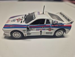 Lancia 037  Martini