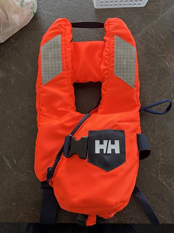 Giubbotti di salvataggio: Baby Safe+ Helly Hansen Schwimmweste – Usato da Zug venduto da PensoT 1