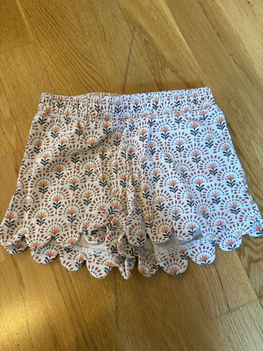 C&A Pantaloni: Sommer-Shorts, Gr. 92/98, Set – Usato da Ottikon venduto da Domito 3