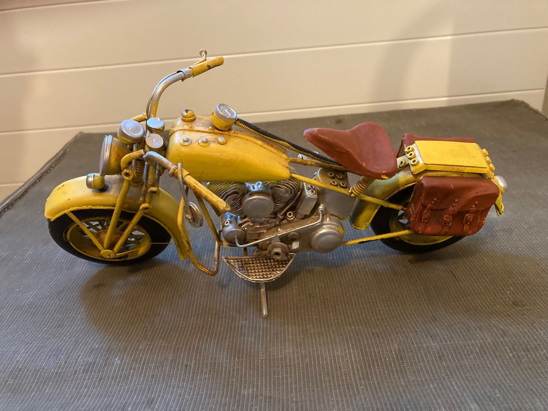 Kit di modellismo & Modellini statici: Harleymodell aus massivem Material – Nuovo e nell'imballaggio originale da Wildegg venduto da Rider59 1