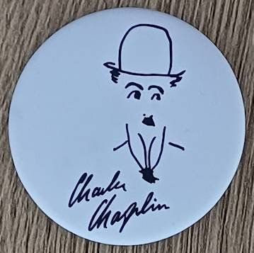 Plaquettes & Badges: Charlie Chaplin Pin - Anstecknadel - Button Badge – D'occasion à Walenstadt par Numis68