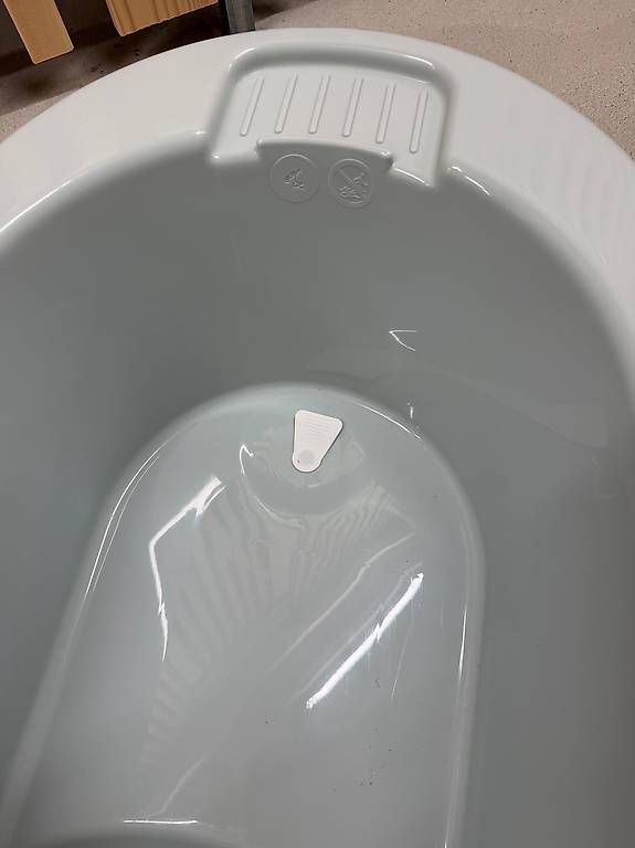 Vasche da bagno: Badewanne von bébé jou – Usato da St. Gallen venduto da lid_cc7q 1
