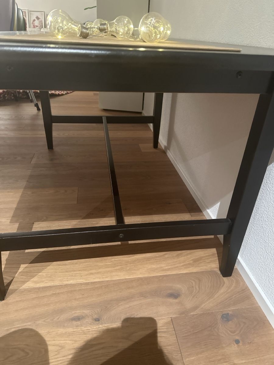 Tavoli: Ikea Holztisch, schwarz – Usato da Liestal venduto da ell_6xc7 2