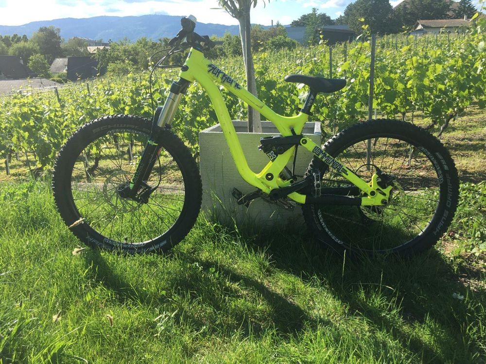 VTT DH 24 Commencal Supreme 24 Acheter sur Ricardo