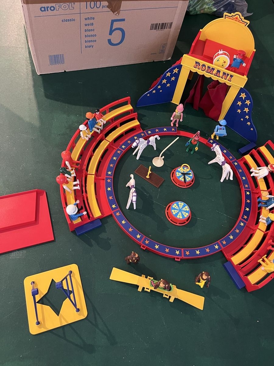 Playmobil Giocattoli: Playmobil Zirkus Romani – Usato da Frauenfeld venduto da adj04