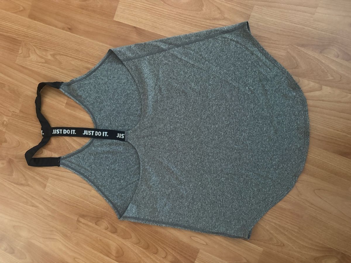 Nike Tops: Nike Dri-Fit Tanktop – Neu (gemäss Beschreibung) aus Zeglingen von nor_6sjq 3