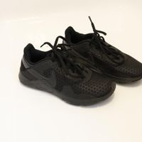 Nike Performance - Legend Essentials 2