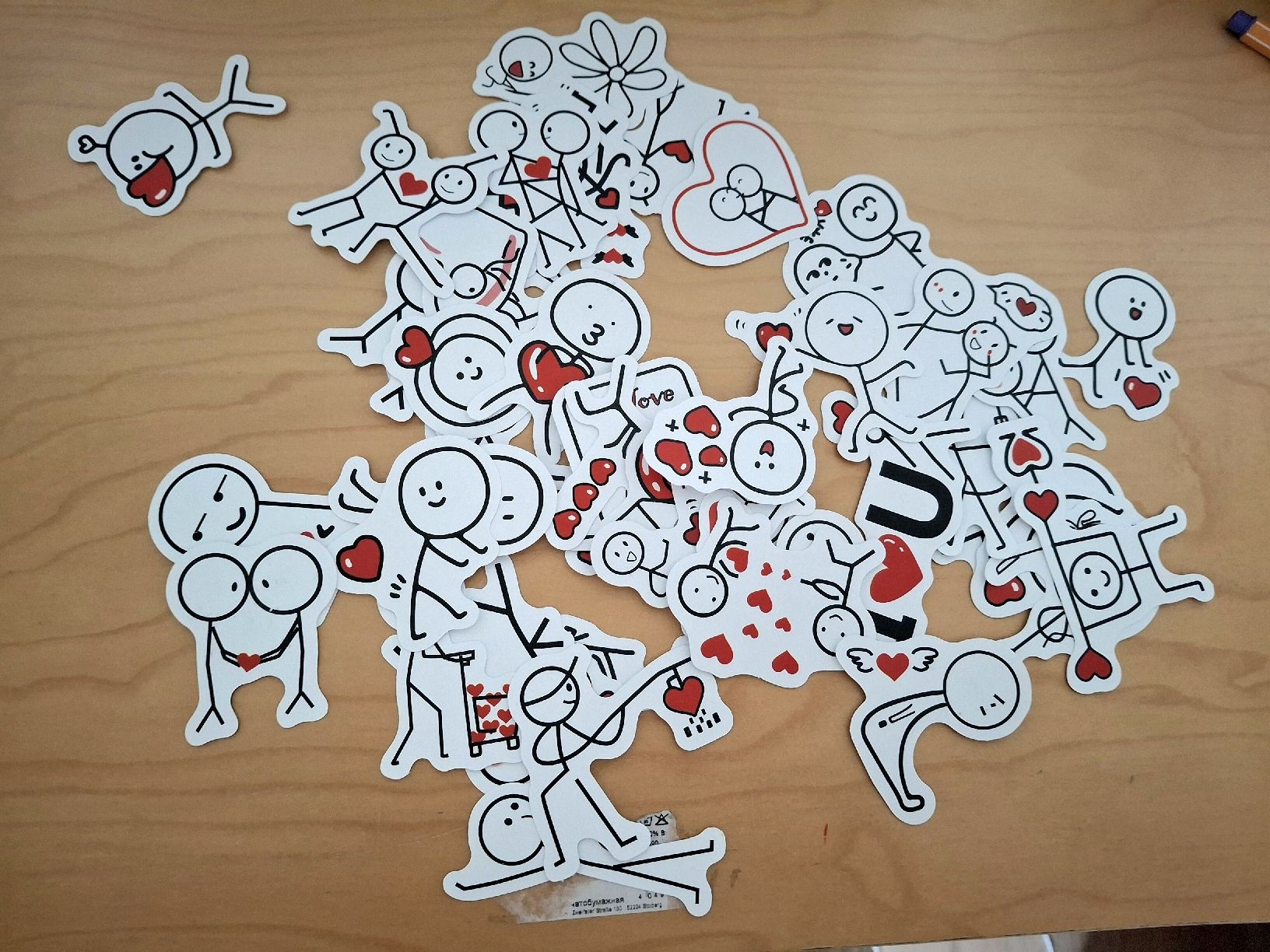Sticker: 46 autocollants "love" – Nuovo (secondo la descrizione) da Riaz venduto da Fannyh97