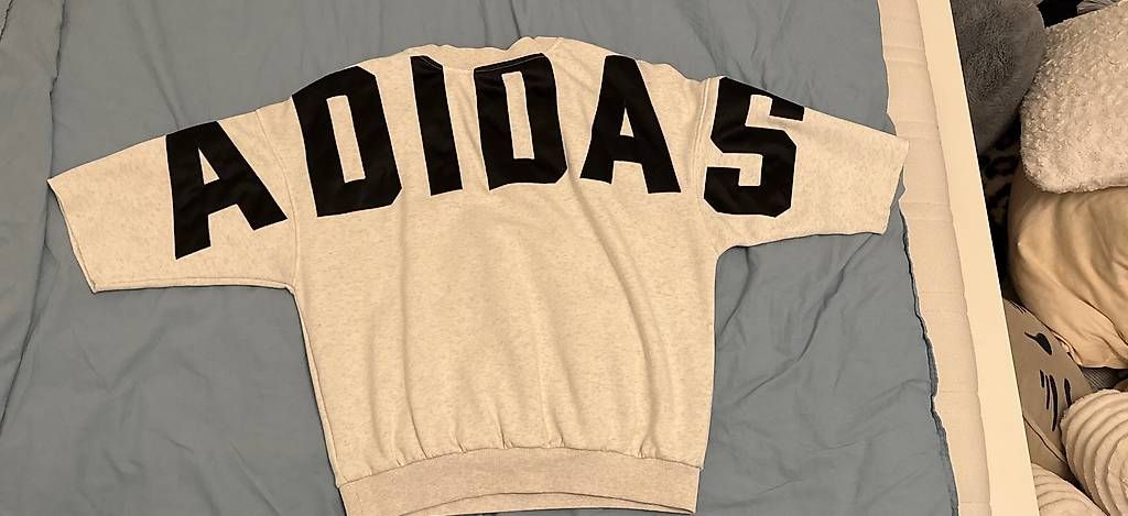 Maglioni & Felpe: Adidas Pulli – Usato da Rapperswil BE venduto da yar_l85r 1