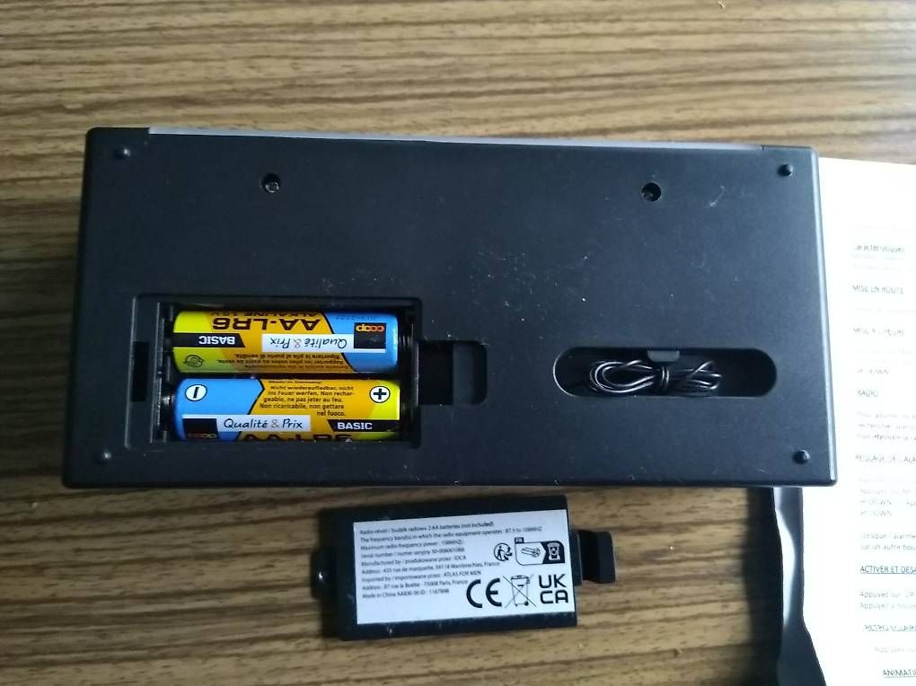 Wecker: Vends Radio Réveil à piles, plus Enceinte. – Neu und originalverpackt aus Pompaples von vab_s52h 3