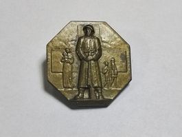 mediale  la Croix rouge 1940 a 1Frs bonne chance 