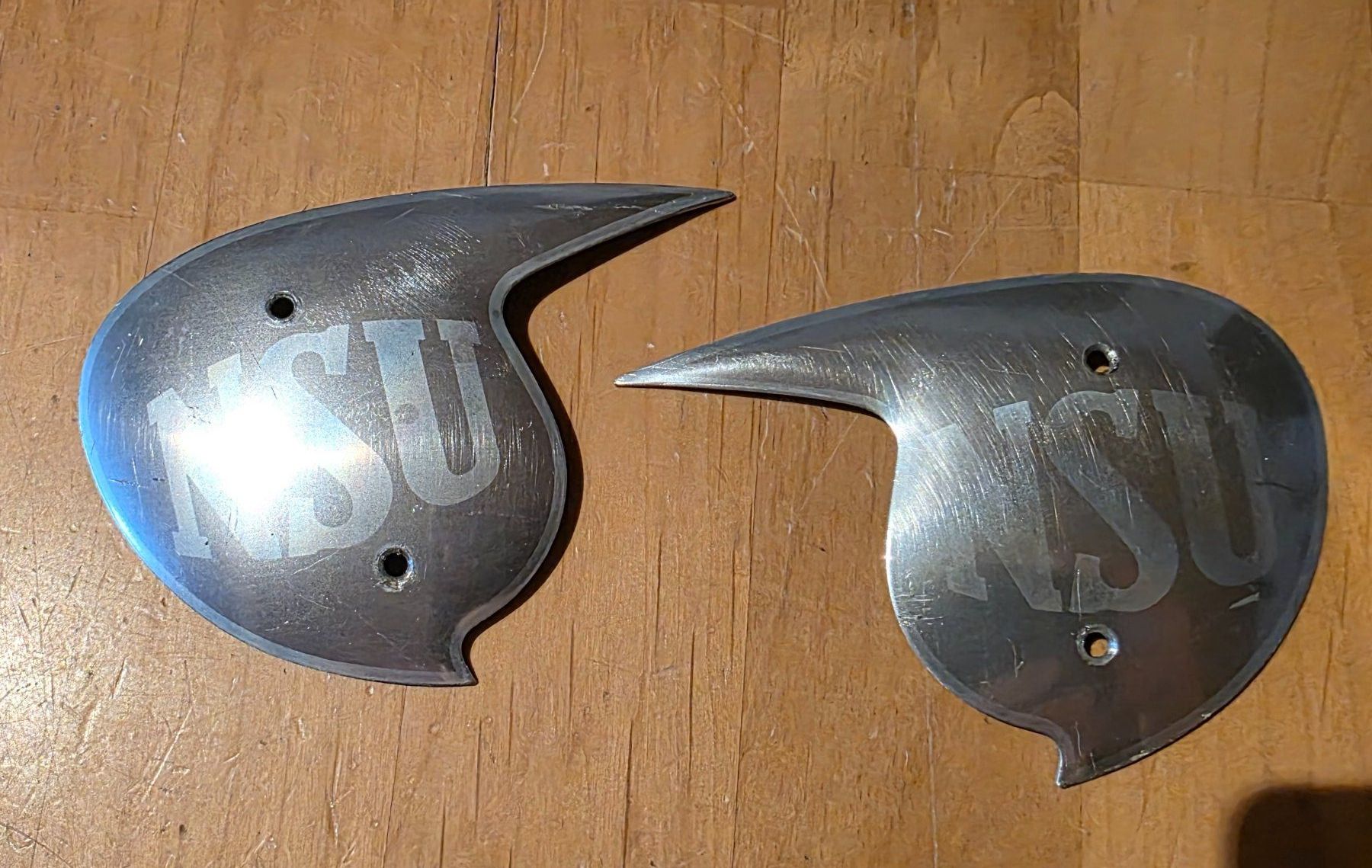 NSU Accessori per altri veicoli: NSU-Tankemblem Set. – Usato da Obermumpf venduto da oiskypoisky 1