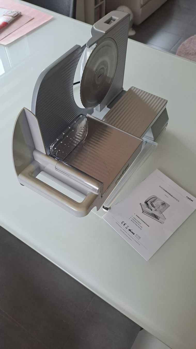 Rotel Küchengeräte: Rotel Slicer Universal 4031CH - Aufschnittmaschine – Gebraucht aus Rothrist von samiya87 1