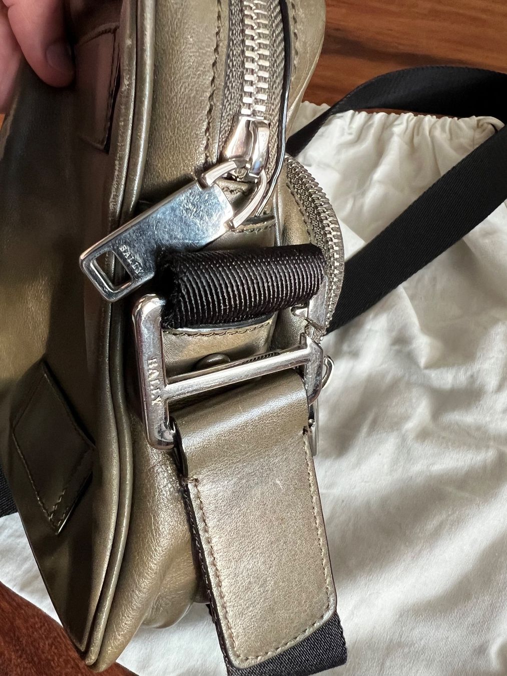 Bally Borse: BALLY Leder messenger bag – Usato da Füllinsdorf venduto da Maric0 6