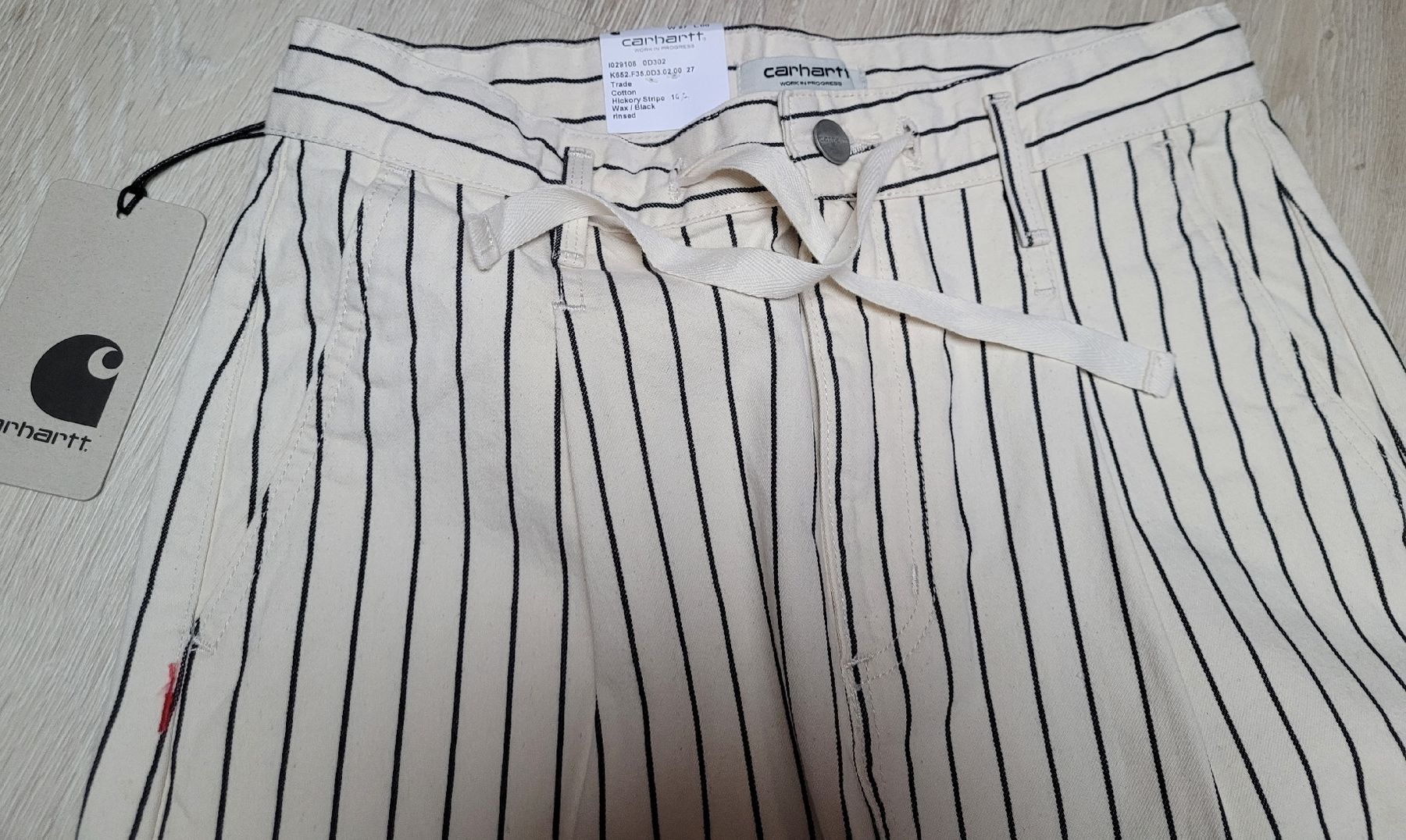 Carhartt Gonne: Carhartt Damenrock, Grösse 27/00 oder S, gestreift, neu – Nuovo e nell'imballaggio originale da Münchenstein venduto da sun_mx9b