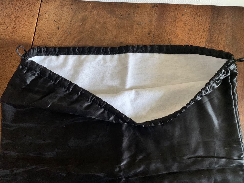 Brand new and gorgeous Dustbag YSL 48.5 cm  x 44 cm 2