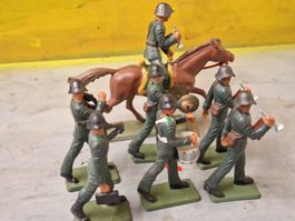7 Soldats suisses Starlux