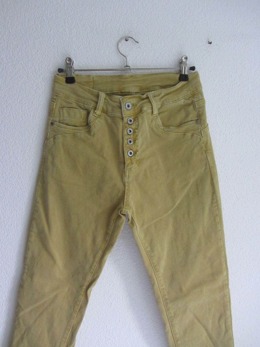 Jeans: MELLY & CO - Jeans senfgelb XS – Usato da Zürich venduto da Diazaio 1