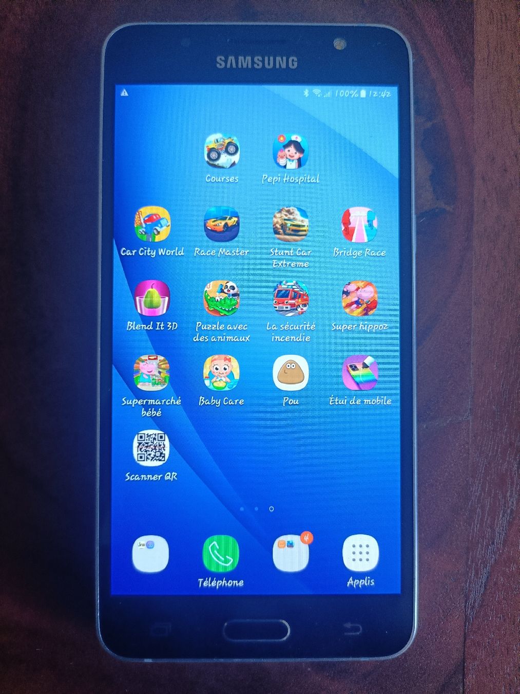 Telefoni cellulari / Smartphones: Samsung Galaxy J5 Duos – Usato da Gland venduto da Electr0ventes