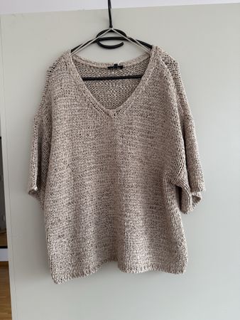 Cosy Beige Oversized Knit Top - Perfect for Spring!