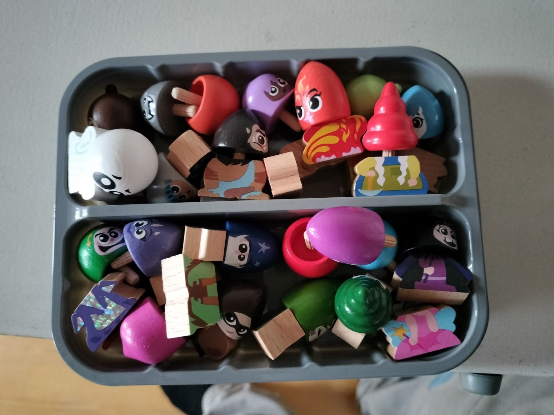 Migros Giocattoli: SpinMania Figuren Ganzes Spiel – Nuovo (secondo la descrizione) da Beringen venduto da Hexe78