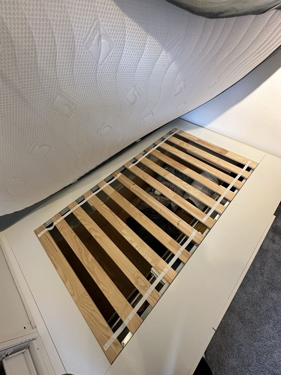 Ikea Letti: PLATSA Bett Ikea mit Schrank  – Usato da riehen venduto da ton_6f6c 3