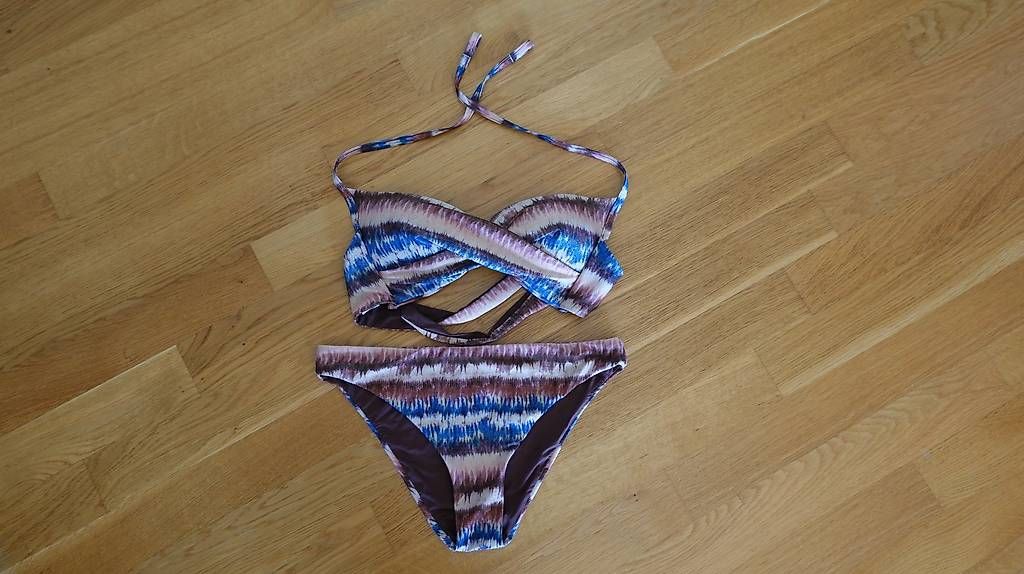 Costumi da bagno & Bikini: 3 Bikinis Caldezonia G36 – Usato da Uster venduto da Blake13
