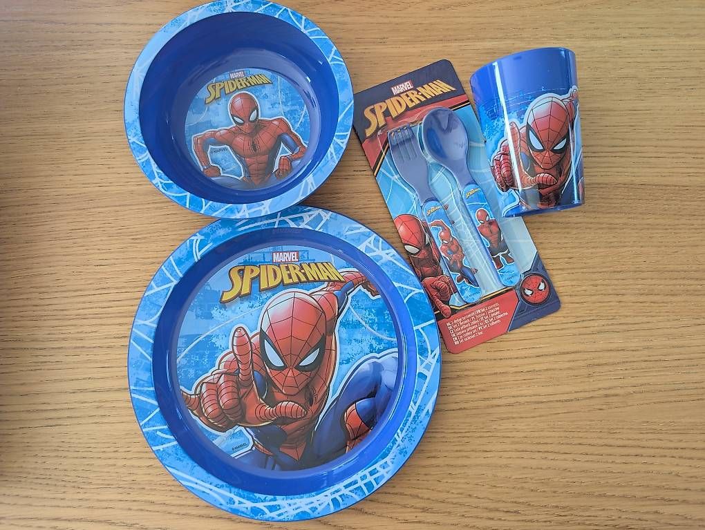 Set di piatti: Spiderman Kit vaisselle enfant NEUF – Usato da Essert-Pittet venduto da juv_8cwp