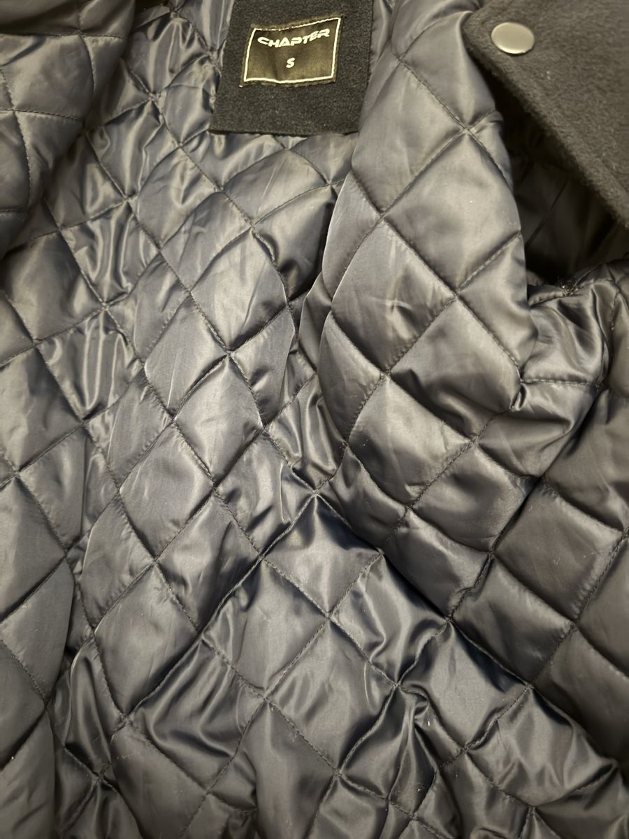 Giacche: Varsity jacket Chapter marine et or - Taille S - Comme Neuf! – Usato da La Chaux de fonds venduto da car_f9yg 2