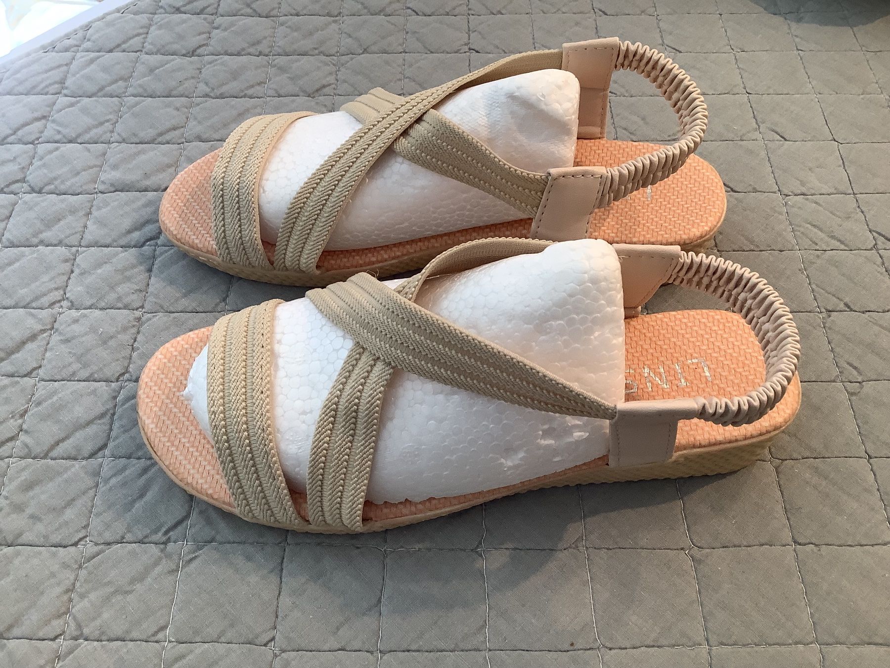 Scarpe da donna: beige sandalen, gr.36 – Nuovo e nell'imballaggio originale da Kerzers venduto da MarianneRamseier 1