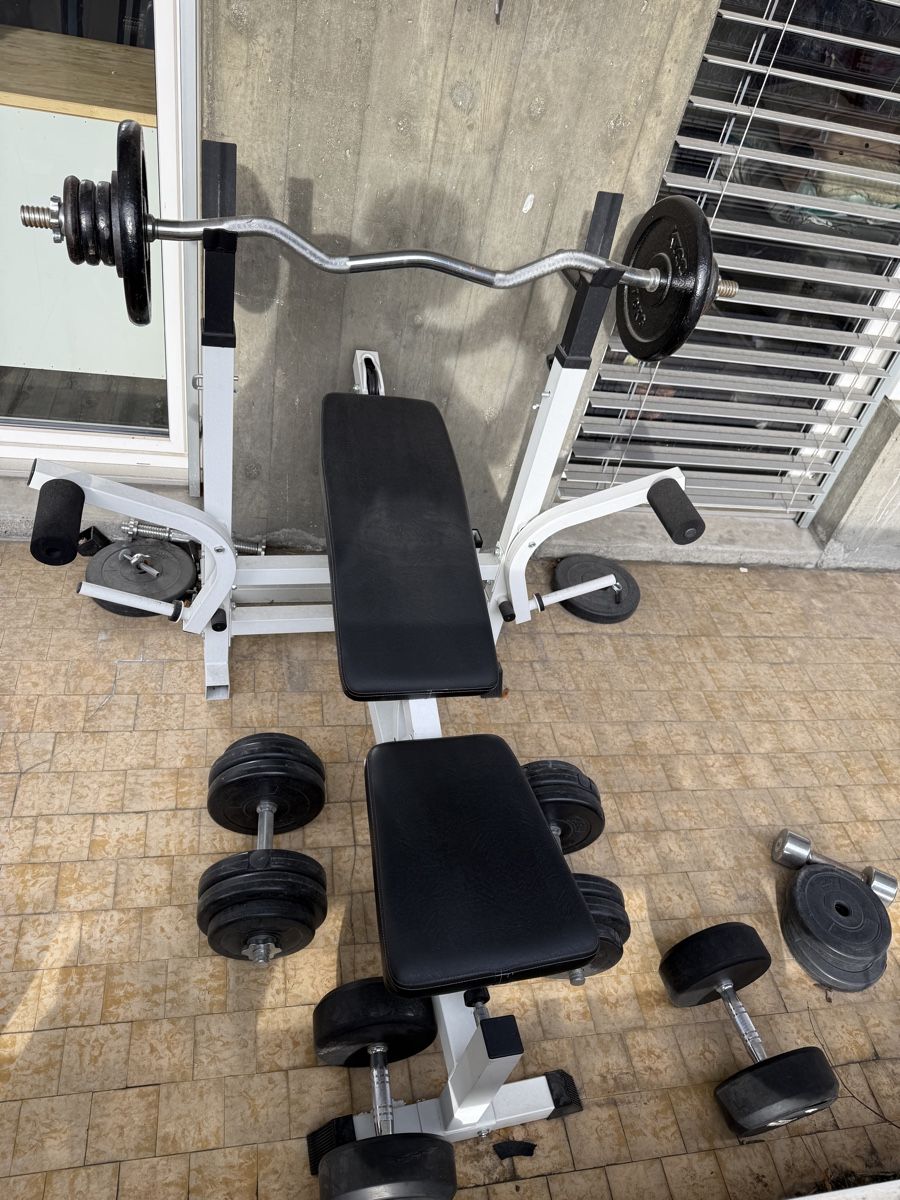 Hometrainer: 2 Vollausgestattete Trainingsgeräte – Usato da chur venduto da Mike.O
