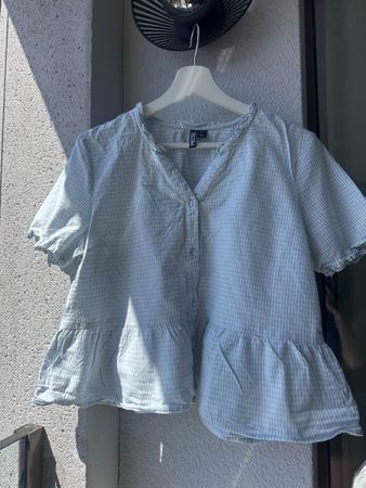 Bluse PIECES blau-weiss kariert.  