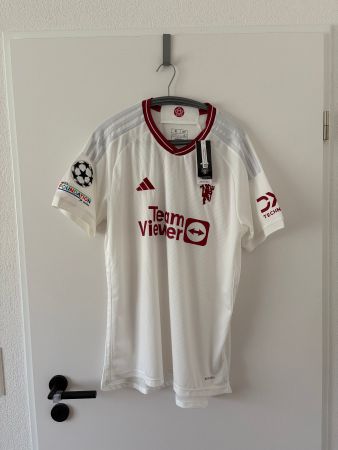 Manchester United Trikot #4 Amrabat