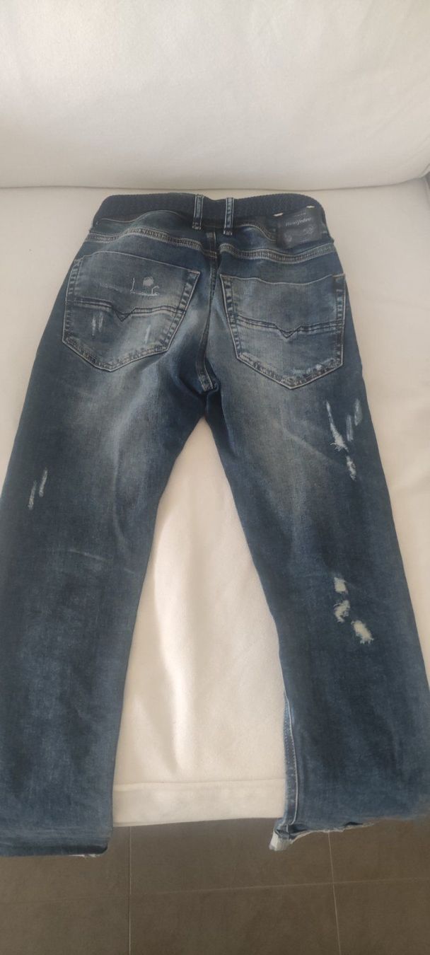 Diesel Pantaloni: Diesel Jeans – Usato da Brüttisellen venduto da St.Zach 1
