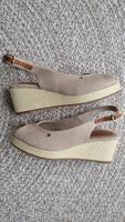 NEU! Tommy Hilfiger Sandalen, Beige, Gr. 36