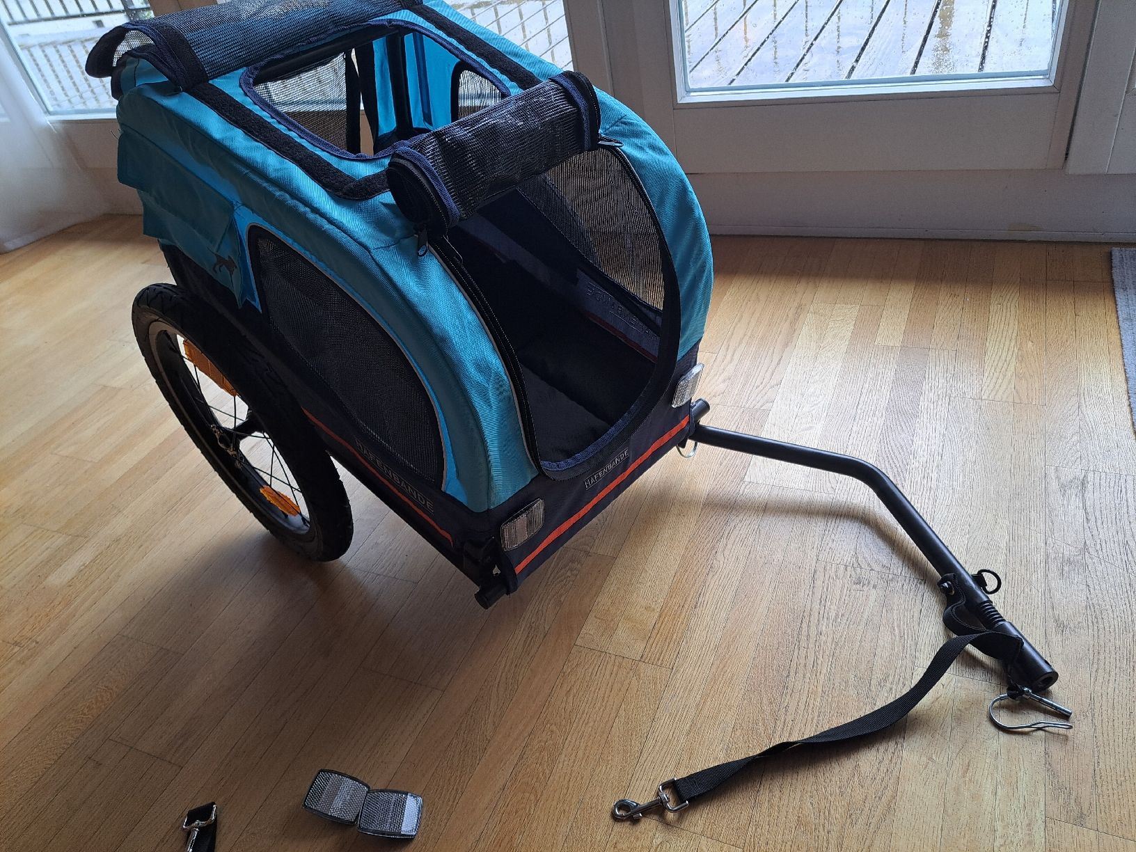 Anhänger: Kleiner Hunde- oder Lastenanhänger für Velo – Gebraucht aus Winterthur von  5