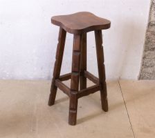 Barhocker im Western-Stil