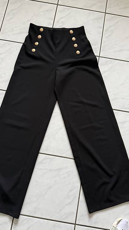 Camicette: Elegante Bluse und Hose Grösse 36 – Usato da Neftenbach venduto da Leabach 1