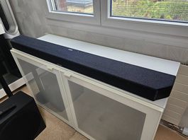 Samsung Q950T Dolby Atmos/DTS X Soundbar mit Vebos Ständer. 