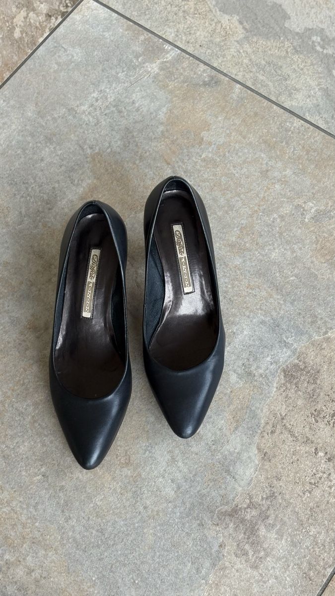 Buffalo Chaussures femmes: Pumps schwarz aus Leder – D'occasion à Beckenried par KaSt01 4