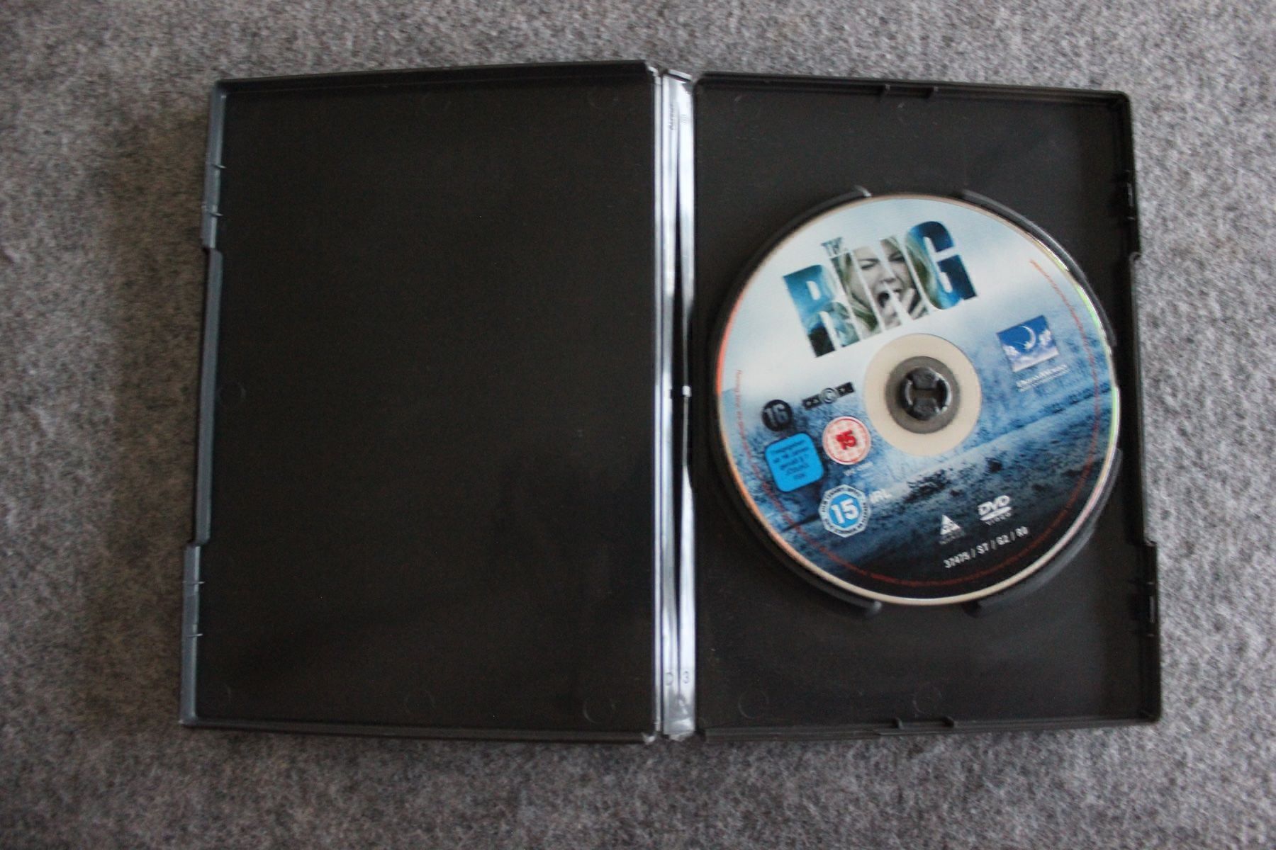 Tutti i DVDs: RING "Ein Schauriger Albtraum" auf DVD – Usato da Geroldswil venduto da Schlumpfine1973 1