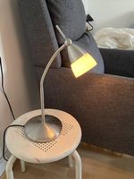Nachttischlampe mit drei Stufen