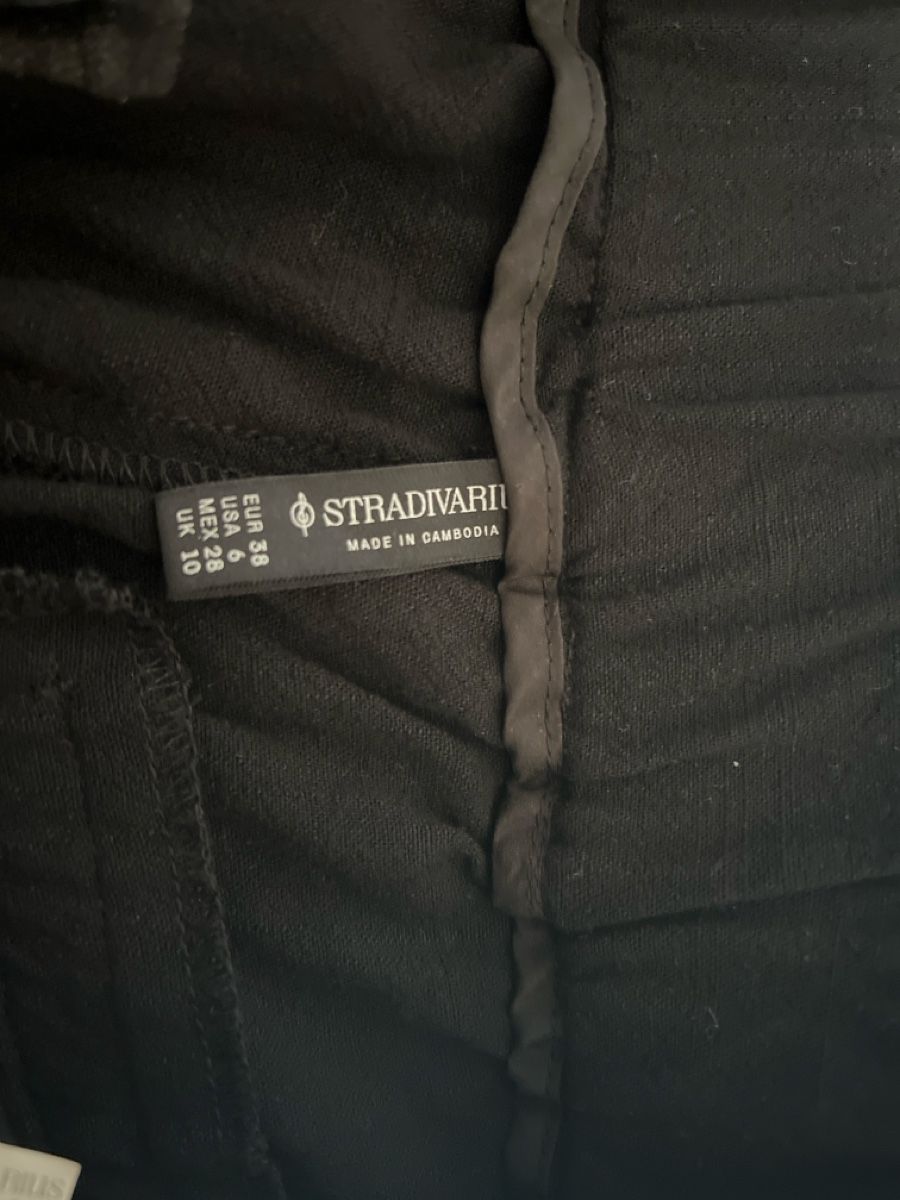 Stradivarius Pantaloni: Stradivarius weitgeschnittene Sommerhose Gr. 38 – Nuovo (secondo la descrizione) da Sarmenstorf venduto da carm021 1