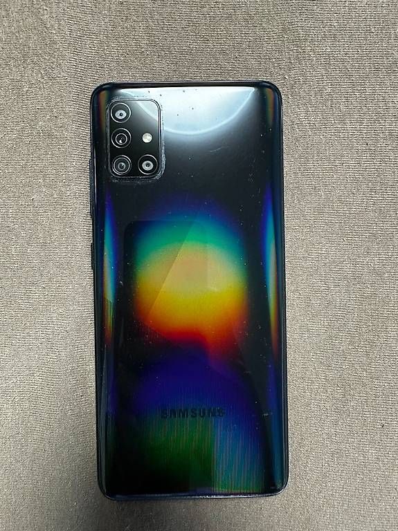 Portables: Samsung Galaxy A51 – D'occasion à Wittenbach par Chego 2