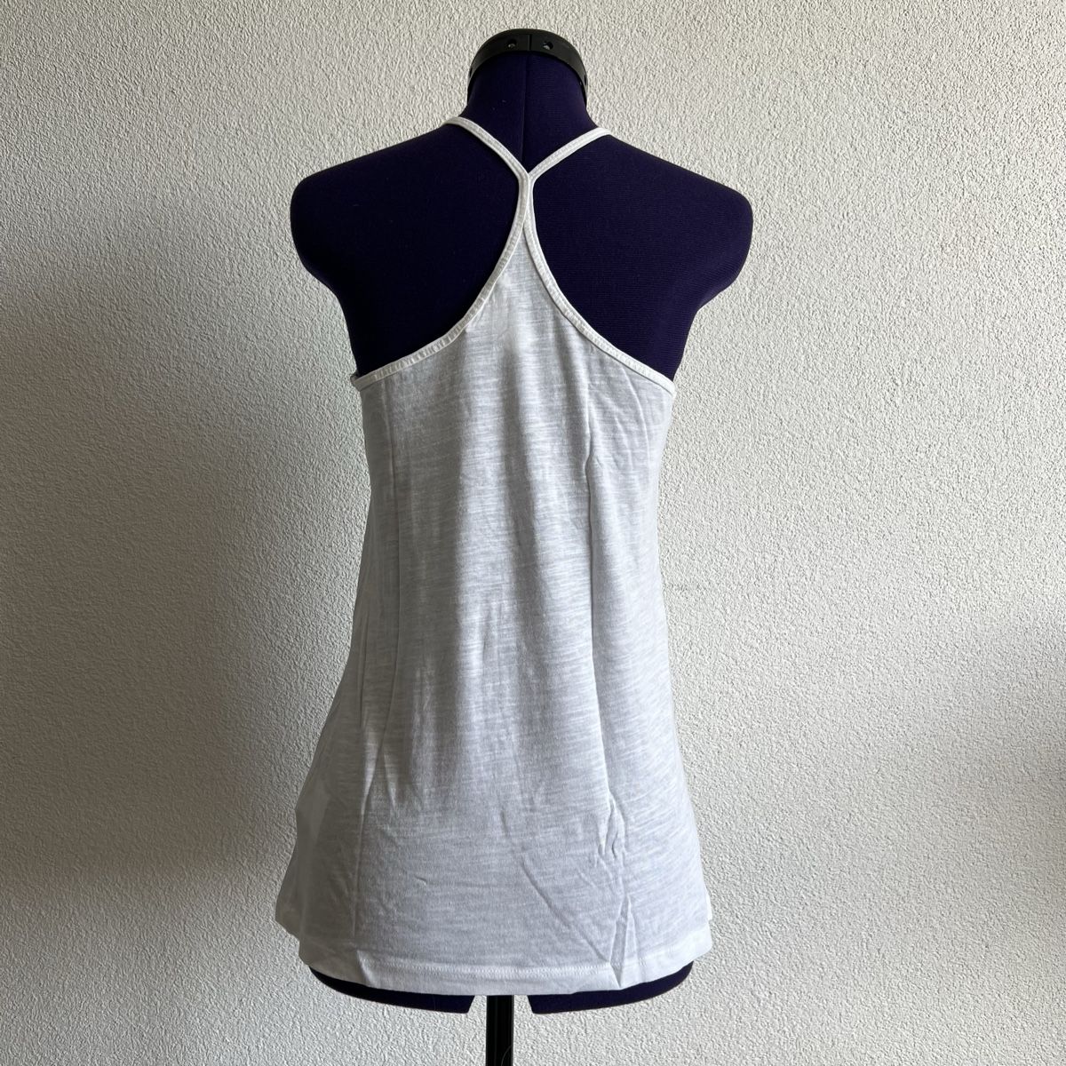 H&M Tops: H&M Basic Tank-Top Weiss XS – Neuf (Voir description) à Tagelswangen par SpicyChicken 1