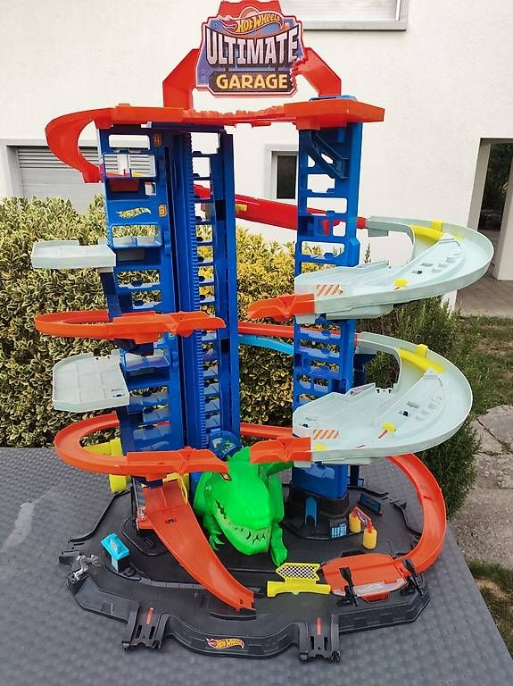 Giocattoli: Hot Wheels Ultimate Garage mit T-Rex Angriff – Usato da Dübendorf venduto da Boro82 1